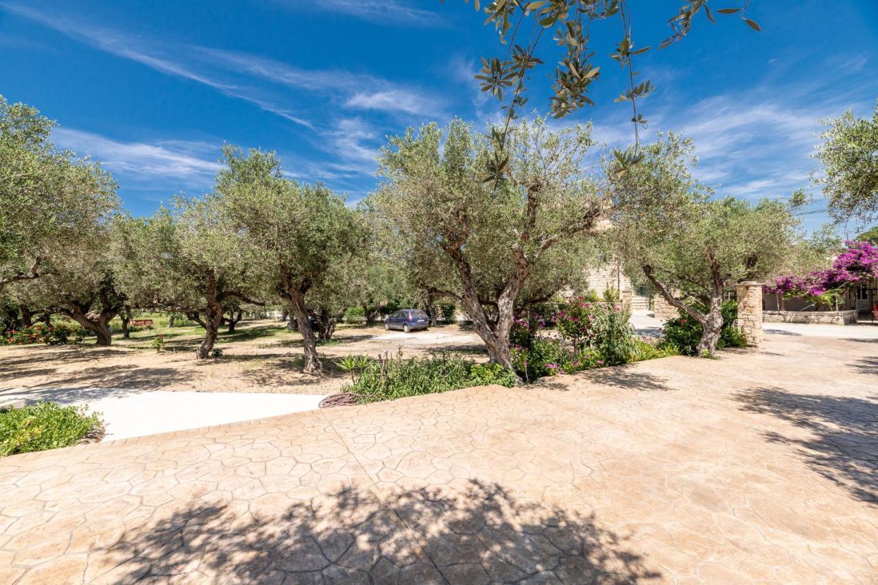 Arazzo Apartments Vasilikos  Exterior photo